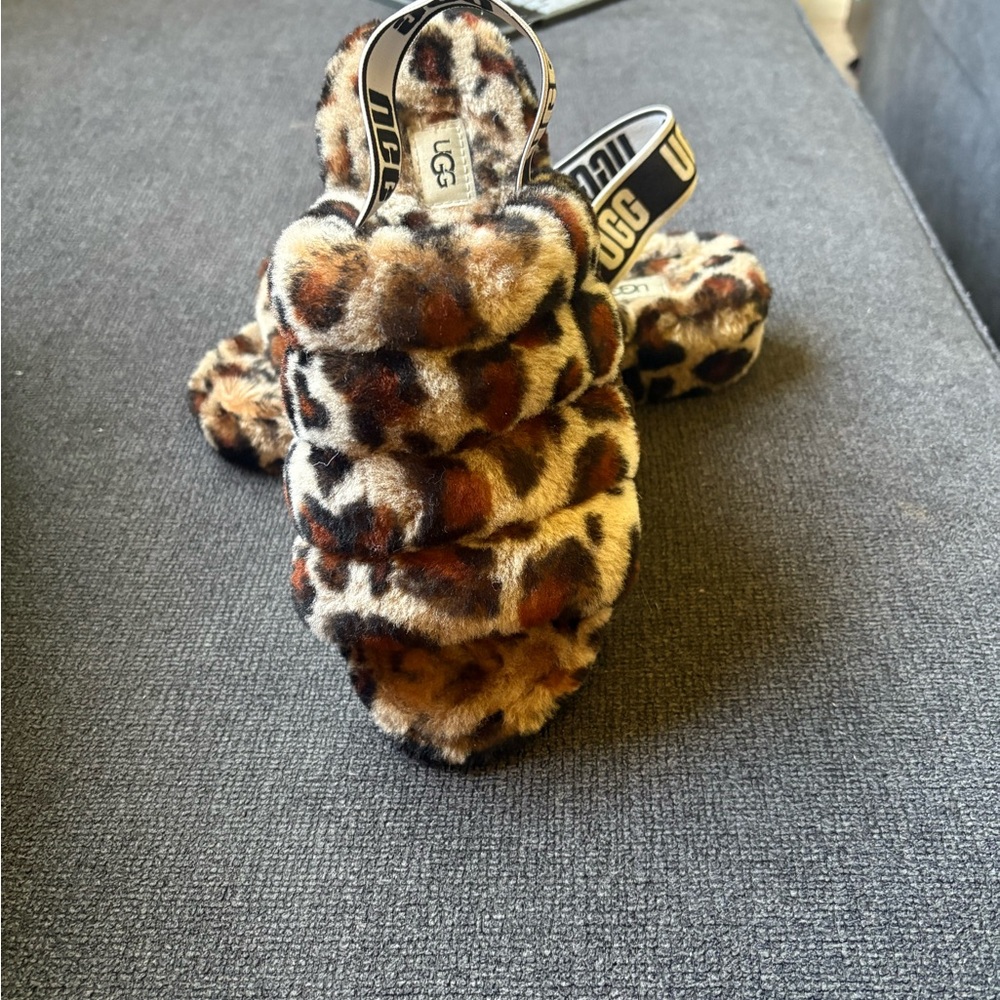 UGG Animal Print Fluffy Slippers “Fluff yeah” Size 8